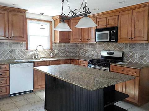 92 Kennedy St, Woonsocket, RI 02895 photo 4