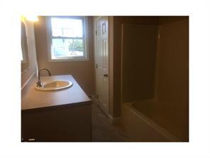 25 Hamlet Ct, Bristol, RI 02809 photo 14