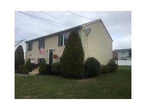 25 Hamlet Ct, Bristol, RI 02809 photo 4