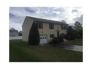 25 Hamlet Ct, Bristol, RI 02809 photo 3