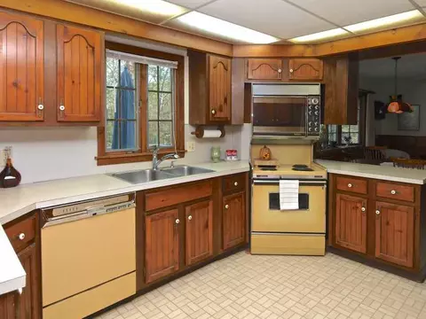 454 Ten Rod Rd, Exeter, RI 02822 photo 10