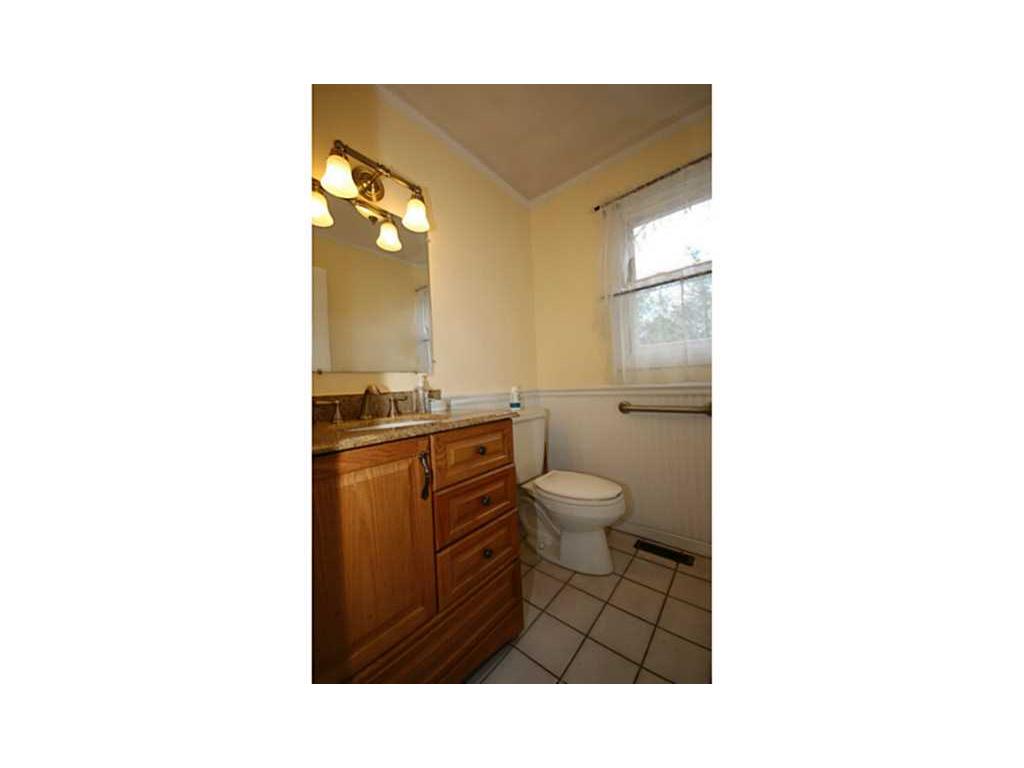 23 Castleton Dr, Cranston, RI 02921 photo 14