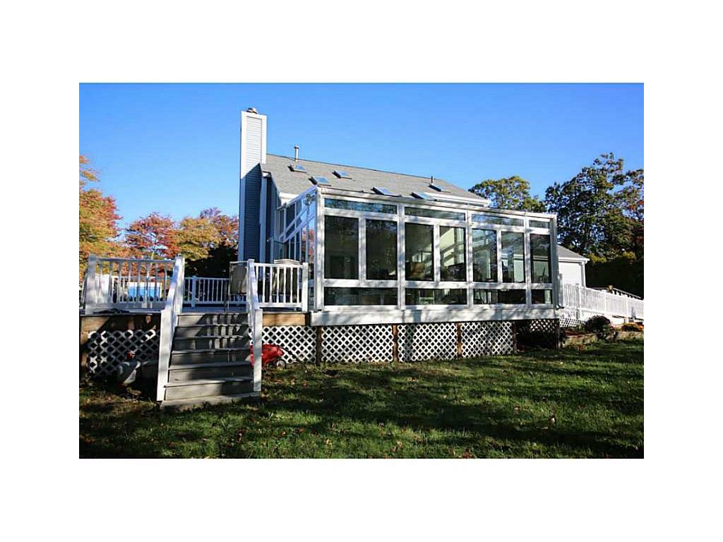 23 Castleton Dr, Cranston, RI 02921 photo 4