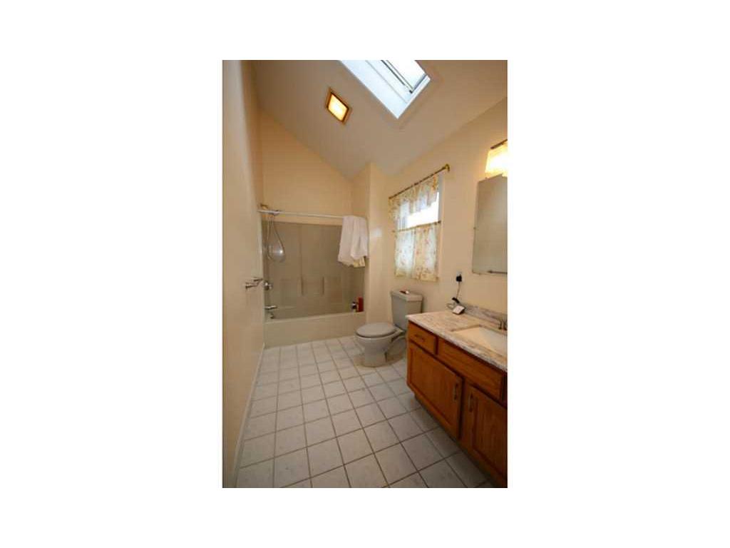 23 Castleton Dr, Cranston, RI 02921 photo 21
