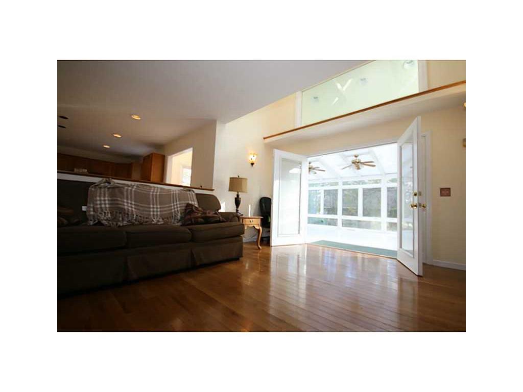 23 Castleton Dr, Cranston, RI 02921 photo 9