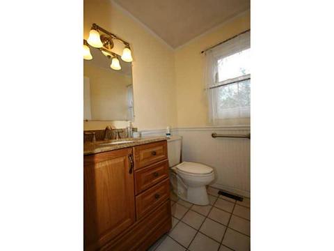 23 Castleton Dr, Cranston, RI 02921 photo 14