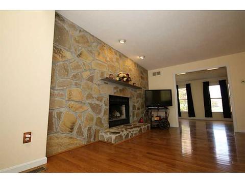 23 Castleton Dr, Cranston, RI 02921 photo 7