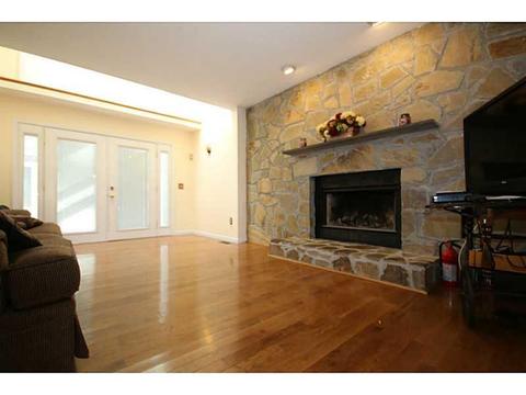 23 Castleton Dr, Cranston, RI 02921 photo 8