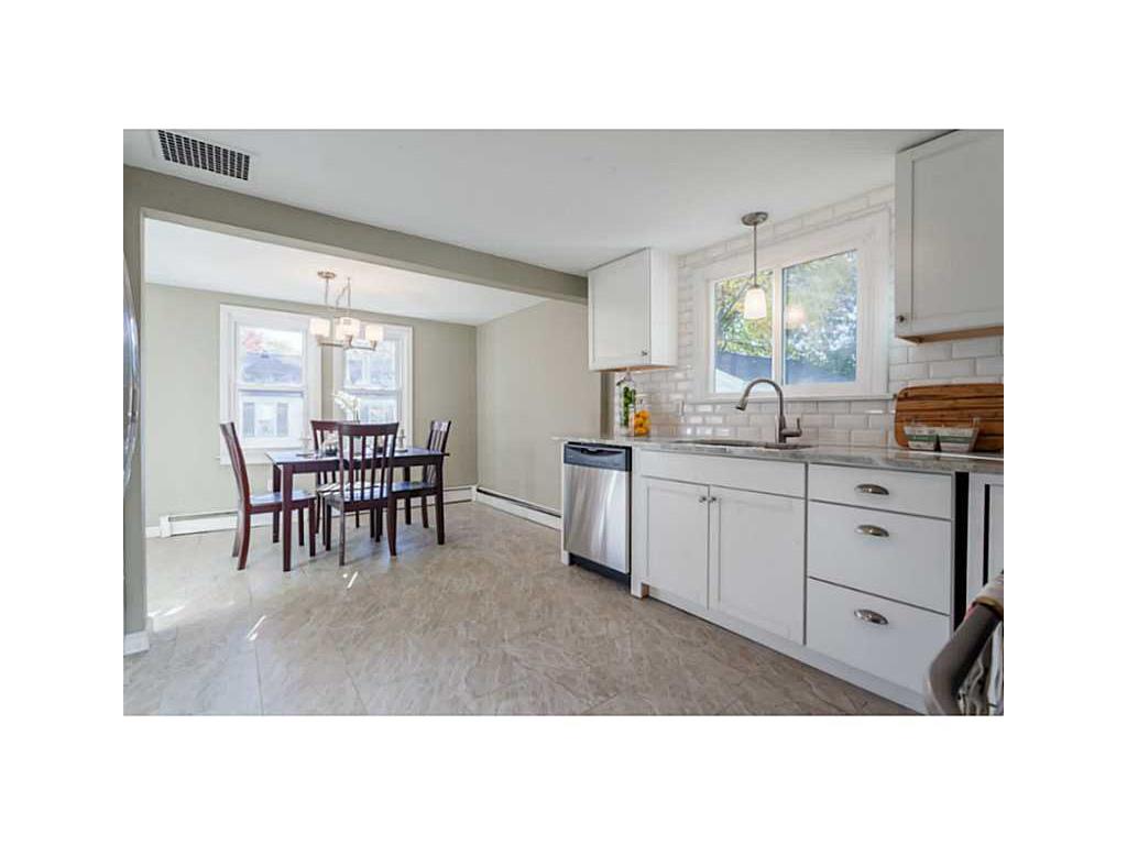 10 Parade Rd, Warwick, RI 02886 photo 6