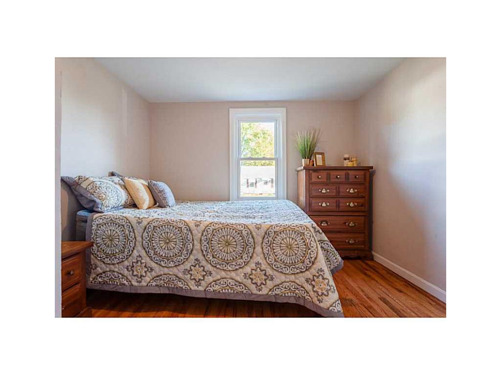 10 Parade Rd, Warwick, RI 02886 photo 14