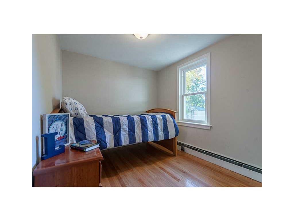 10 Parade Rd, Warwick, RI 02886 photo 15