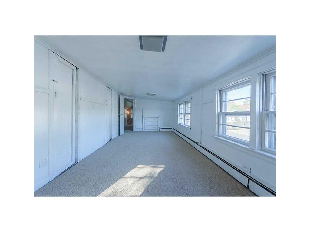 10 Parade Rd, Warwick, RI 02886 photo 18