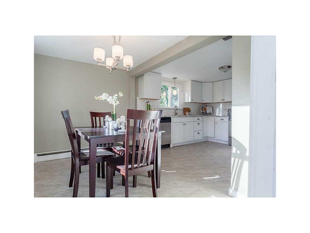 10 Parade Rd, Warwick, RI 02886 photo 7