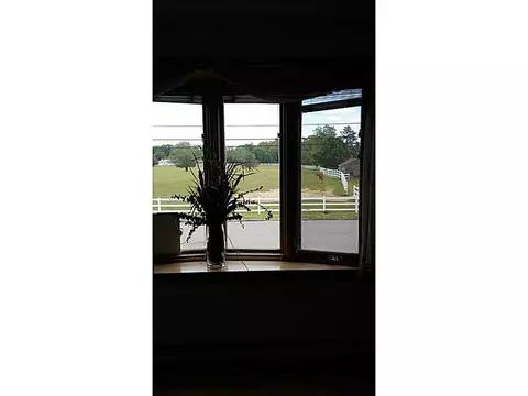185 Claypool Dr, Warwick, RI 02886 photo 9
