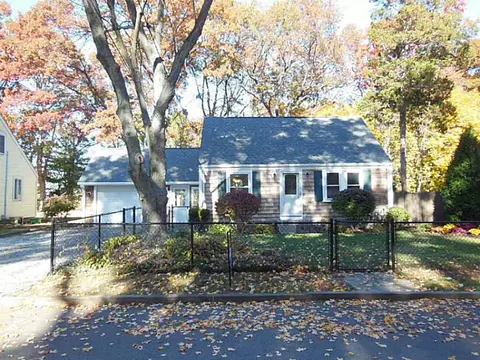 47 Pell Ave, Warwick, RI 02888 photo 1