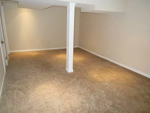 47 Pell Ave, Warwick, RI 02888 photo 20