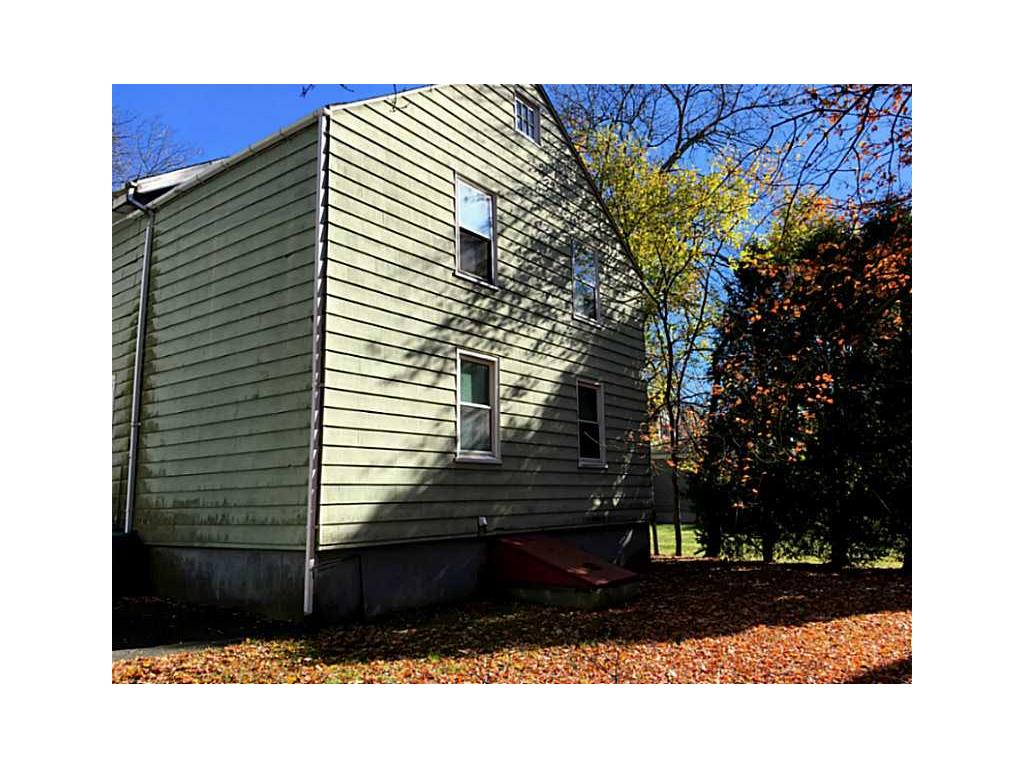 5 Oak St, Warren, RI 02885 photo 3