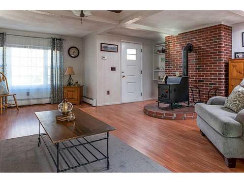 8 Dawson Ave, Warwick, RI 02888 photo 9