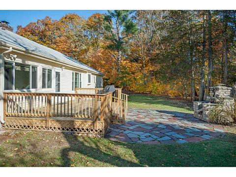 8 Dawson Ave, Warwick, RI 02888 photo 23