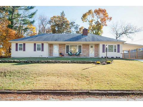 8 Dawson Ave, Warwick, RI 02888 photo 1