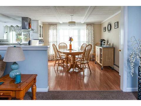 8 Dawson Ave, Warwick, RI 02888 photo 5