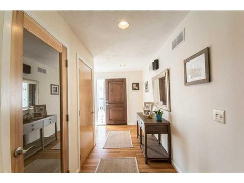 47 Paddock Dr, Warwick, RI 02886 photo 5