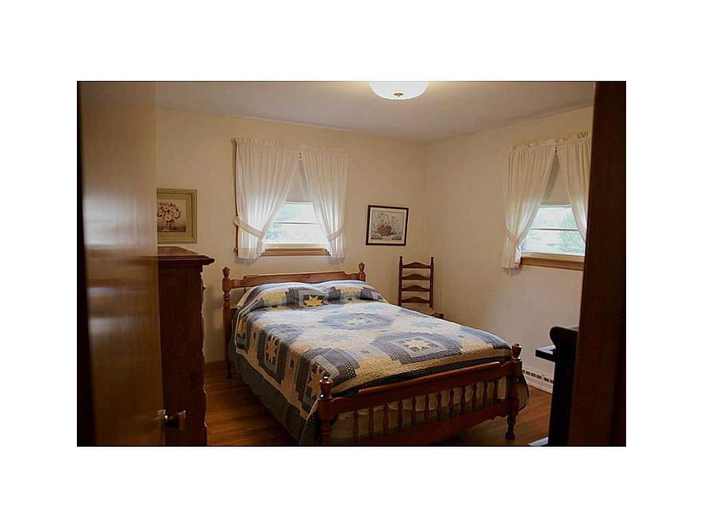 94 Newton St, Woonsocket, RI 02895 photo 9
