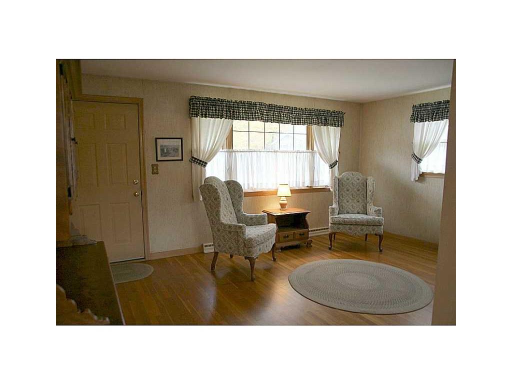 94 Newton St, Woonsocket, RI 02895 photo 6