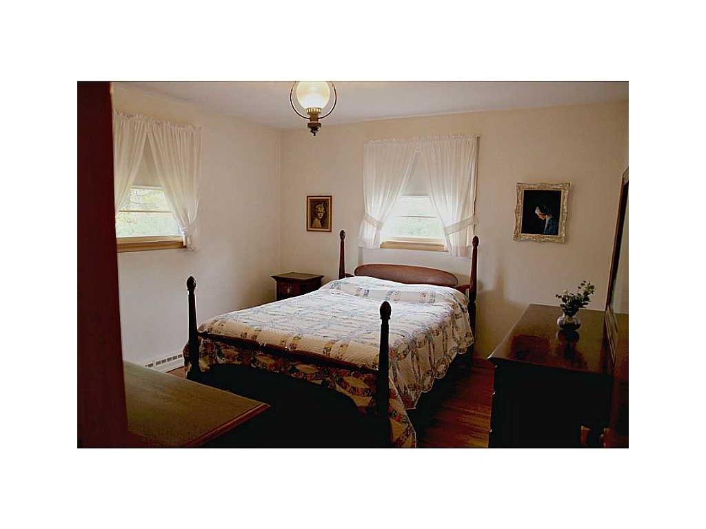 94 Newton St, Woonsocket, RI 02895 photo 8