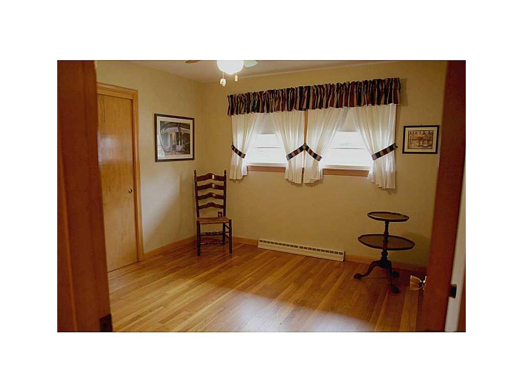 94 Newton St, Woonsocket, RI 02895 photo 7