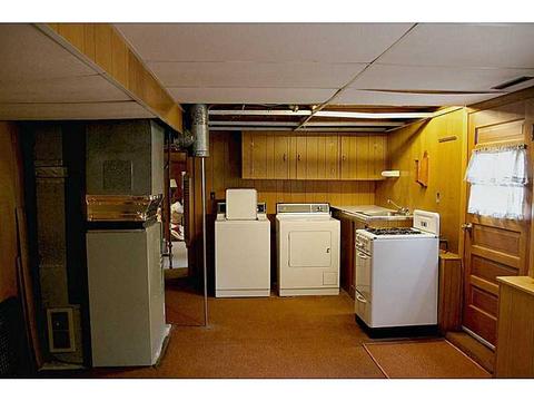 94 Newton St, Woonsocket, RI 02895 photo 12