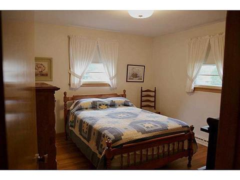 94 Newton St, Woonsocket, RI 02895 photo 9