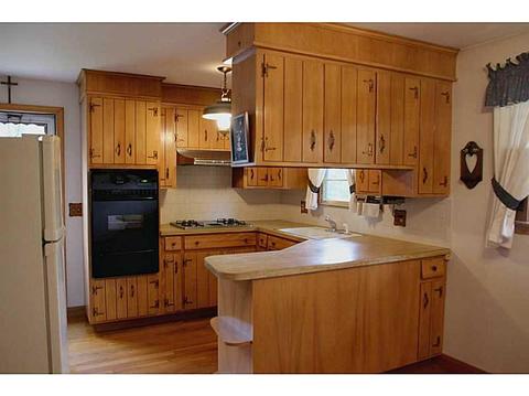 94 Newton St, Woonsocket, RI 02895 photo 3