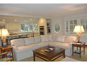 80 Avondale Rd, Westerly, RI 02891 photo 4