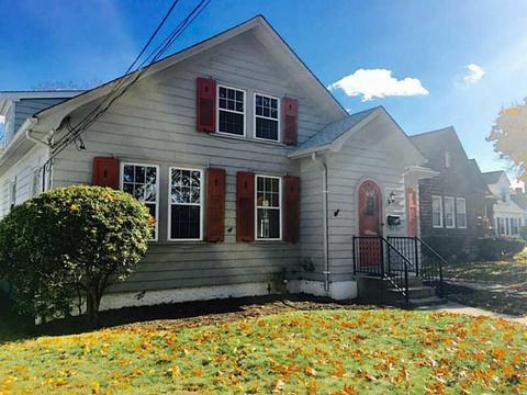 108 Spring Green Rd, Warwick, RI 02888 photo 2