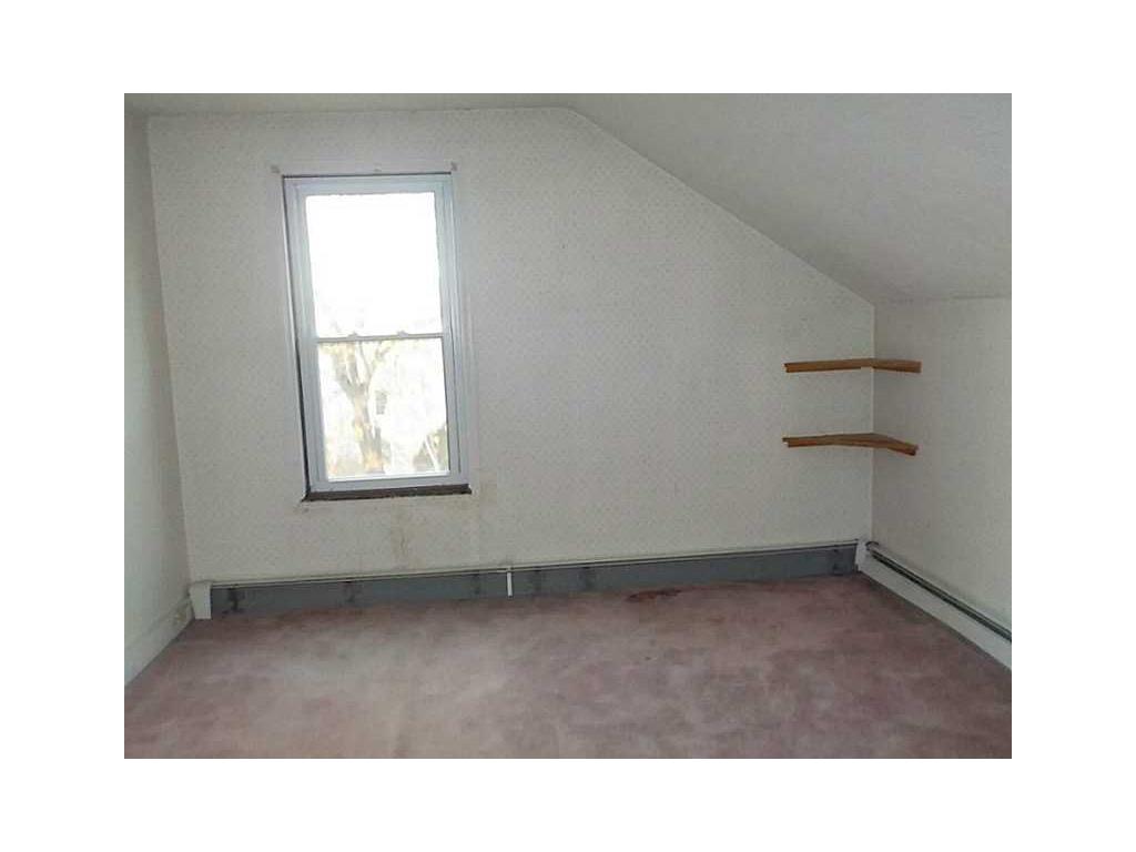 576 Bernon St, Woonsocket, RI 02895 photo 11