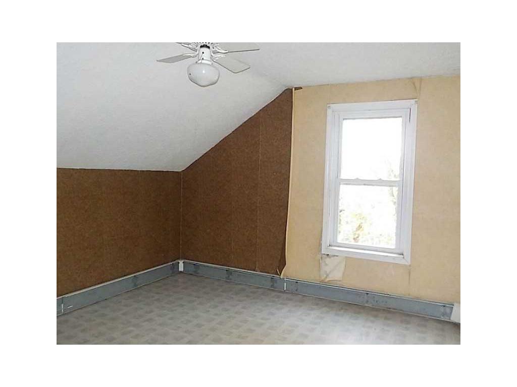 576 Bernon St, Woonsocket, RI 02895 photo 13