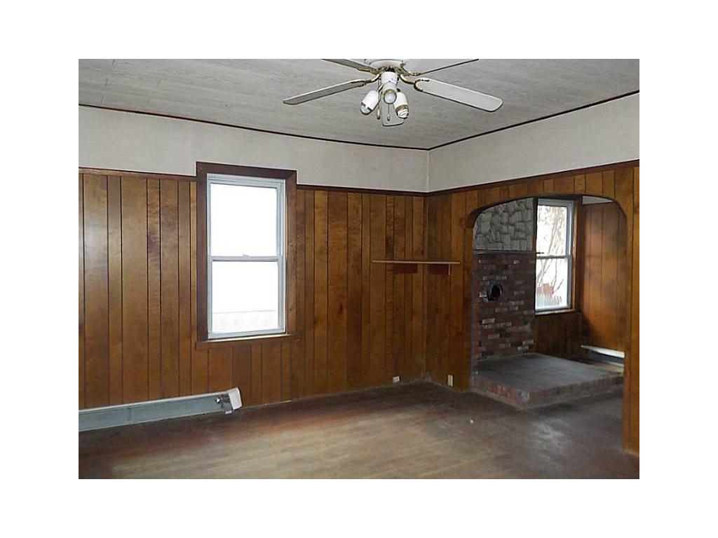 576 Bernon St, Woonsocket, RI 02895 photo 6