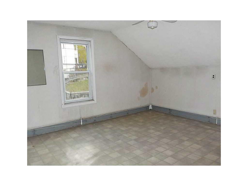 576 Bernon St, Woonsocket, RI 02895 photo 12