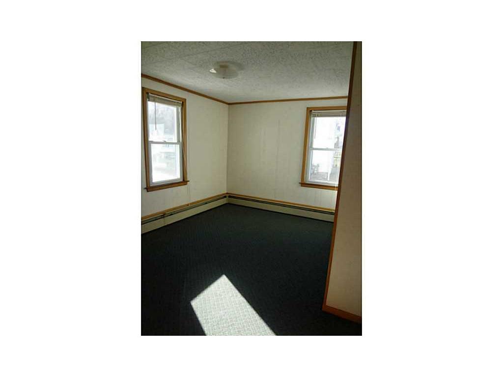 77 Oak St, Westerly, RI 02891 photo 9
