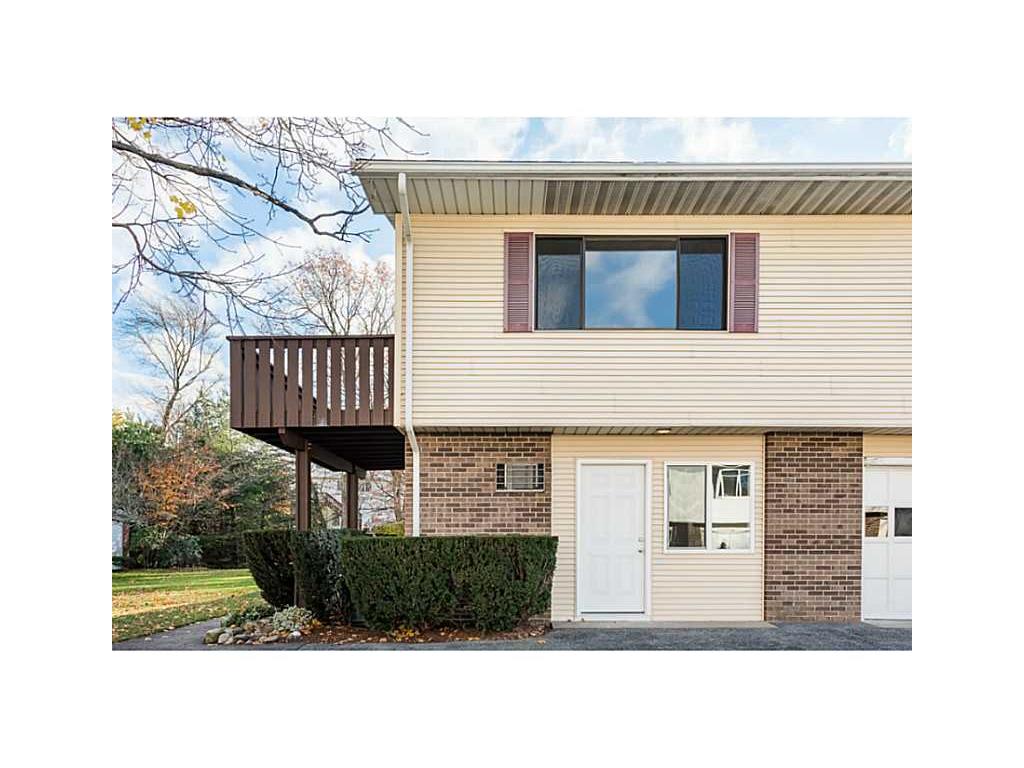 664 Orleans Ct 664 #664, Warwick, RI 02886 photo 3
