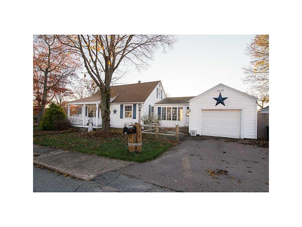 49 Marshall Cir, Coventry, RI 02816 photo 2