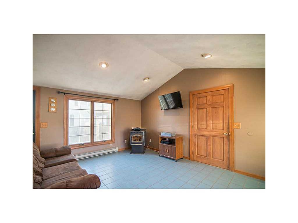 49 Marshall Cir, Coventry, RI 02816 photo 13