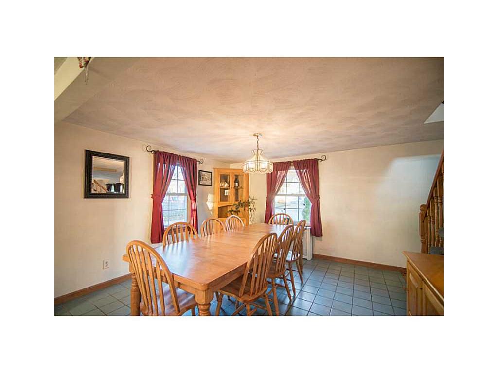 49 Marshall Cir, Coventry, RI 02816 photo 6