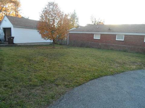 220 4th Ave, Woonsocket, RI 02895 photo 4