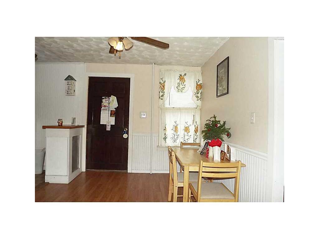 86 Hamlet Ave, Woonsocket, RI 02895 photo 5