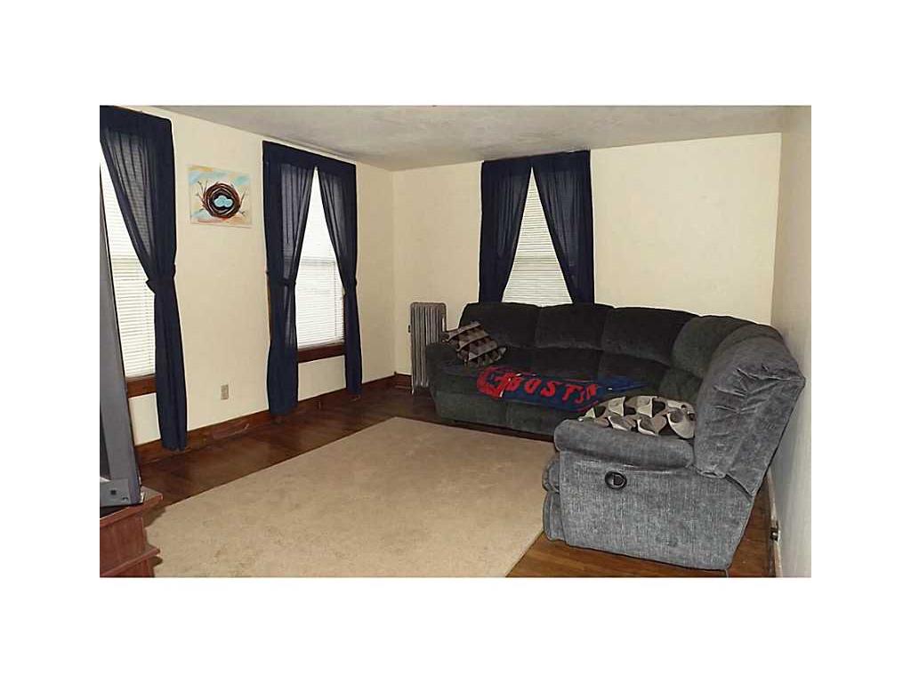 86 Hamlet Ave, Woonsocket, RI 02895 photo 6