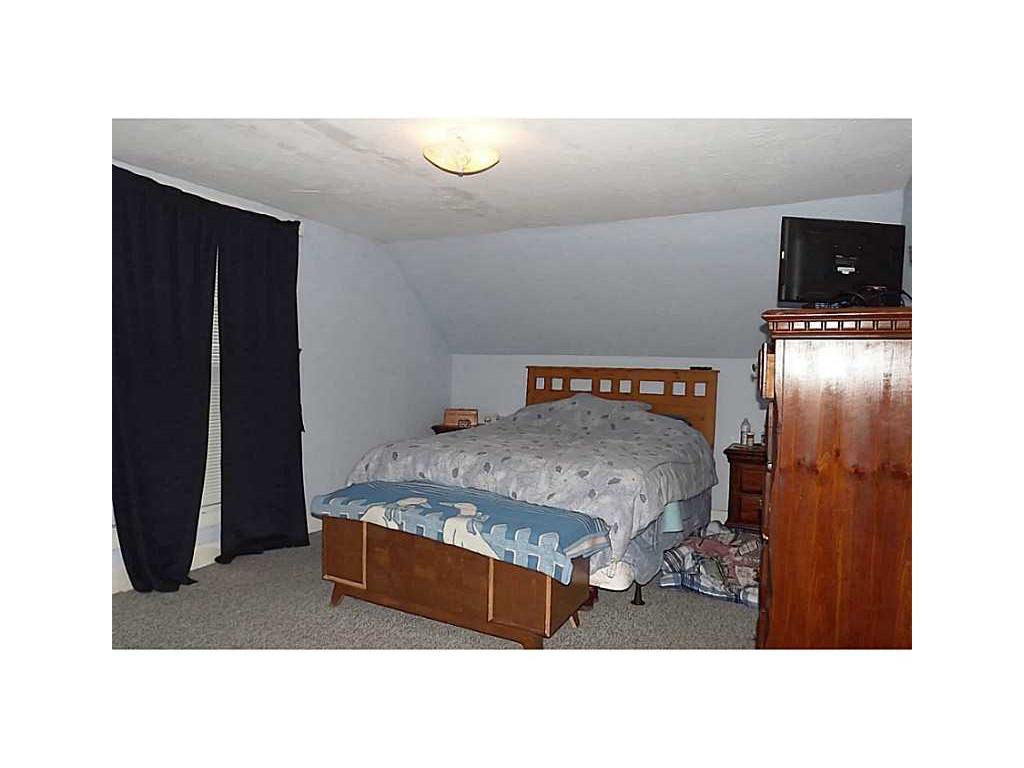 86 Hamlet Ave, Woonsocket, RI 02895 photo 8