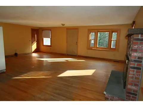 655 Matteson Rd, Coventry, RI 02816 photo 2