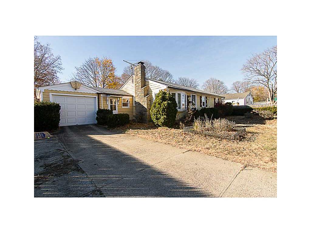 131 White Ave, Warwick, RI 02889 photo 1